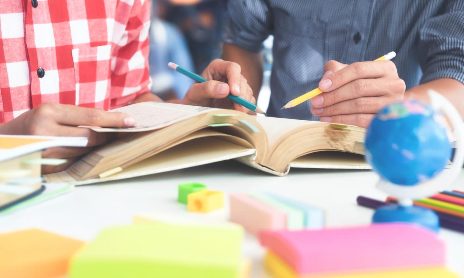 Advanced financial modeling workshop with real-time market analysis